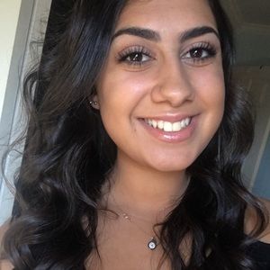 Meet your Posher, Nicole